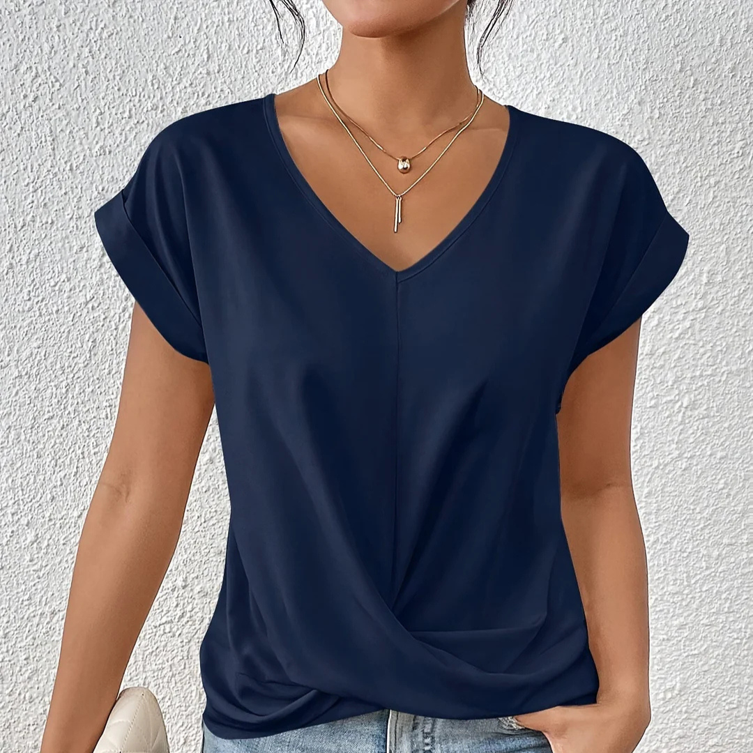 Cleo | Camiseta casual con escote corazón
