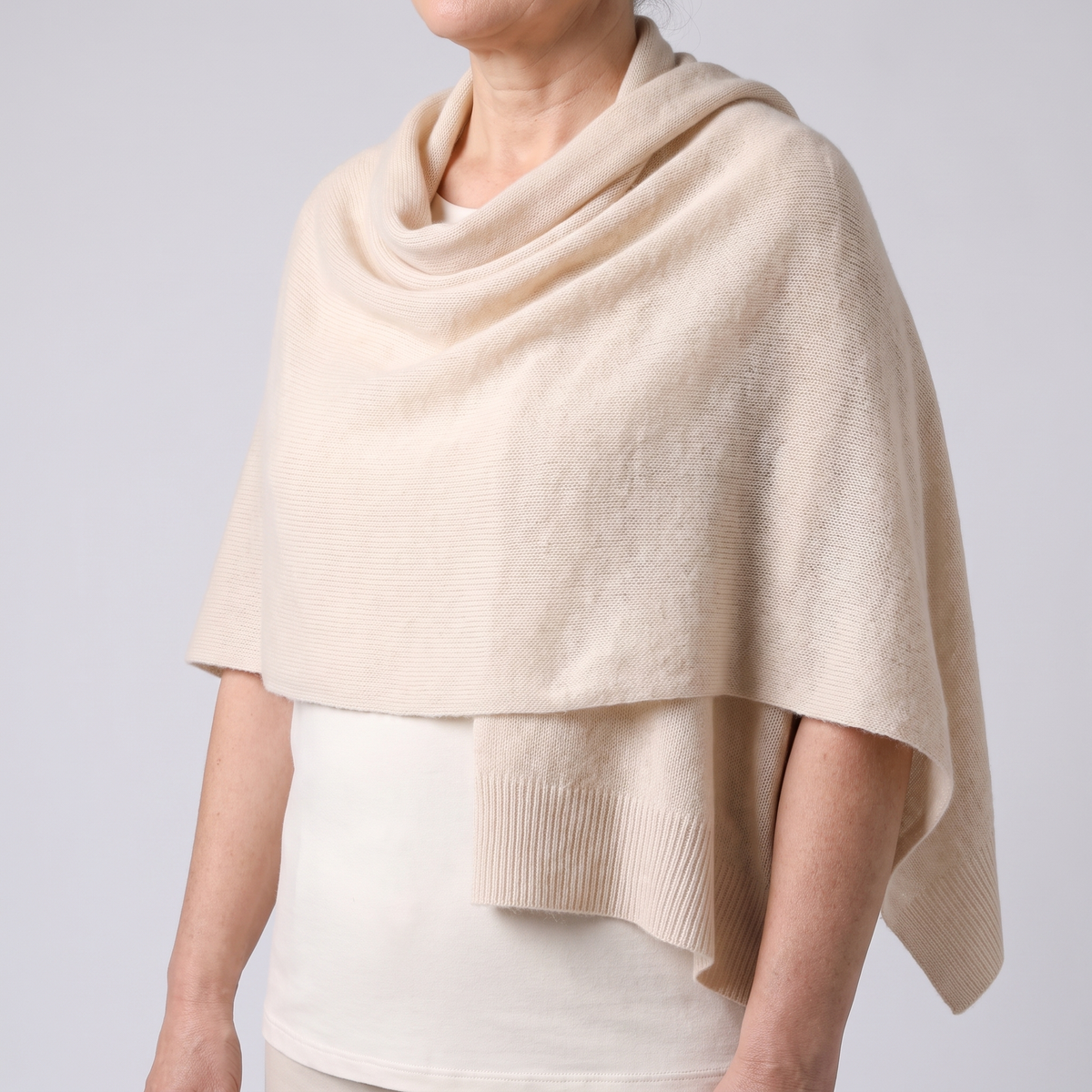 ALPINA - MERINO SHAWL