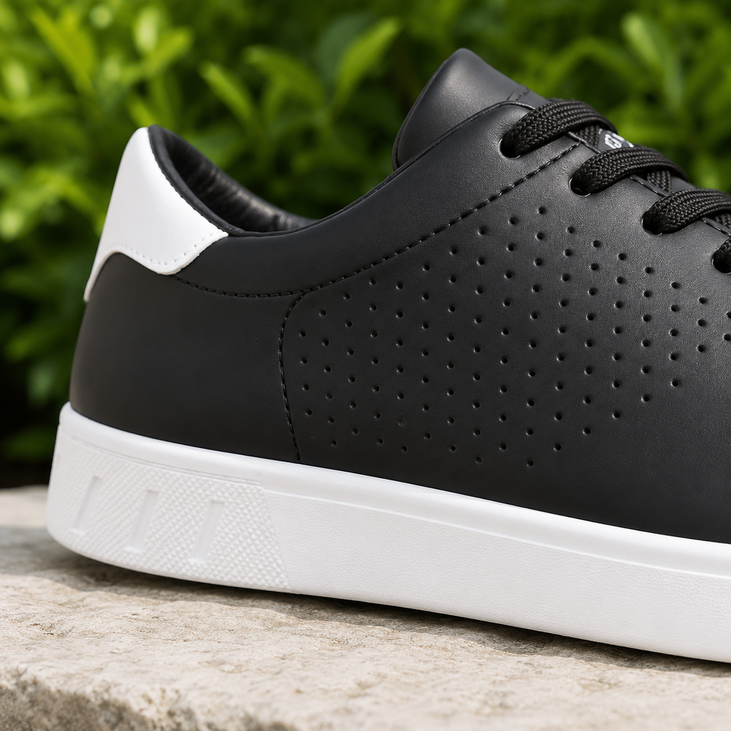 Sutton Low-Top Sneaker