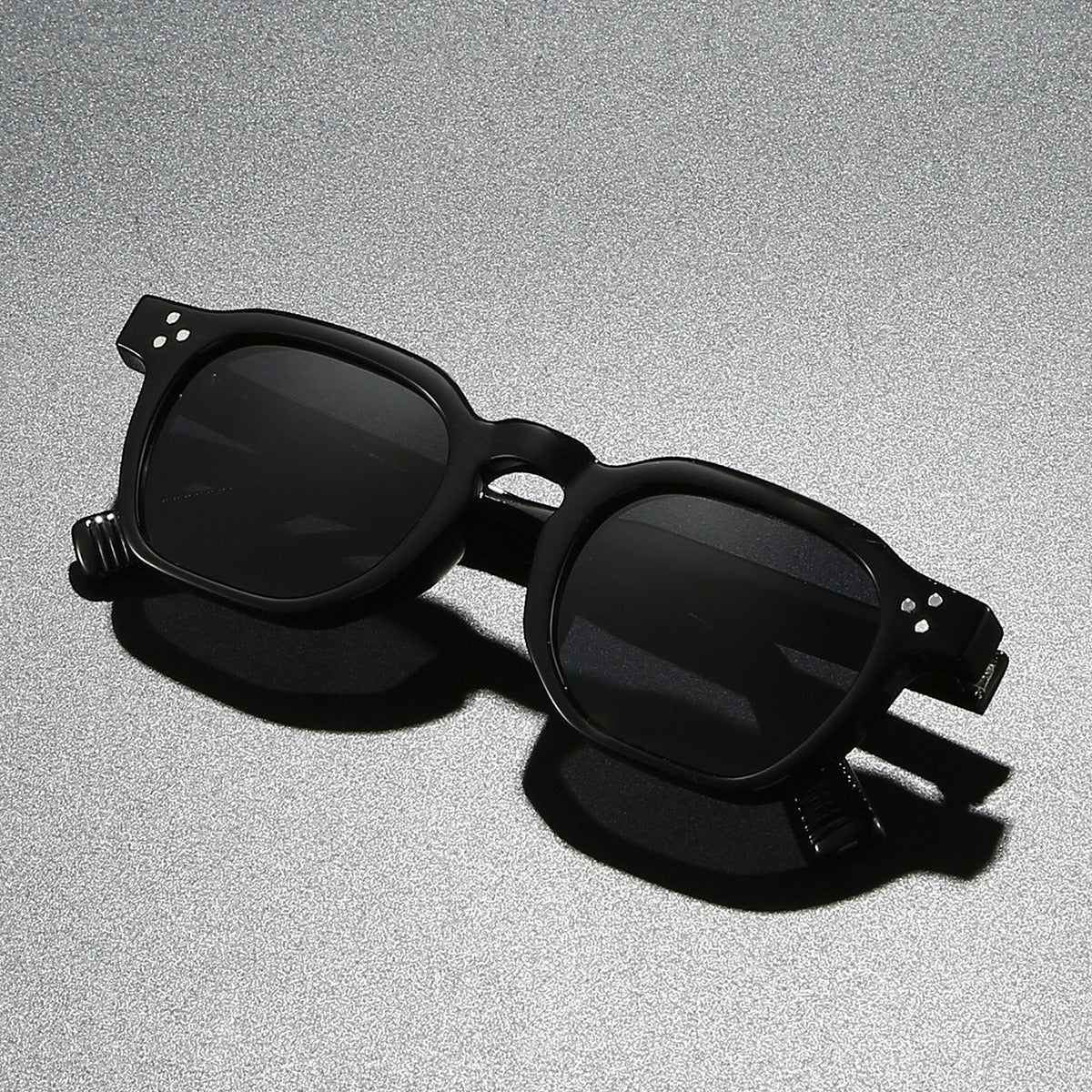 Dario Eclipse Rays